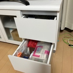 テレビ台の画像