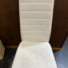 SALE中イス4脚セットの画像