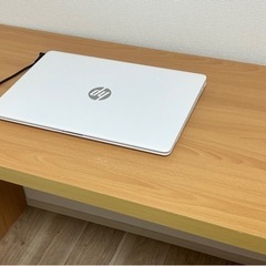 テーブル　勉強机、パソコンデスクに使用できますの画像