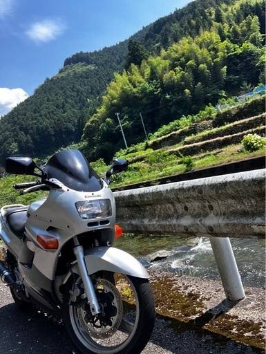 カワサキ kawasaki zzr250
