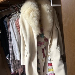ディアマンテの白ファー付き