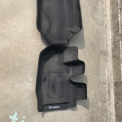 値下げ‼️ハイエースワイド マット エンジンカバーの画像