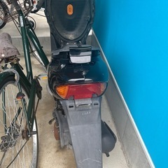 一旦受付停止！エンジンかからない原付バイクの画像