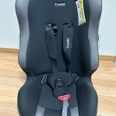 combi チャイルドシート