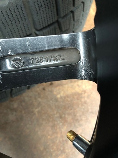 17インチ　アルミホイール　PCD100 5穴