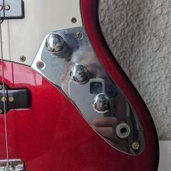 エレキギター[フォトジェニック]ベースギターの画像