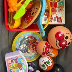 アンパンマン　砂遊びセット　ボールなど