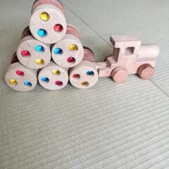 木のおもちゃ列車