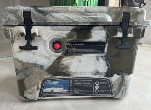 アイスエイジ クーラーボックス ROTO-MOLDED COOLER 18.9L YETI coleman patagonia ノースフェイス キャンプ ビーチ fes スタンレー フィッシング アウトドア USA