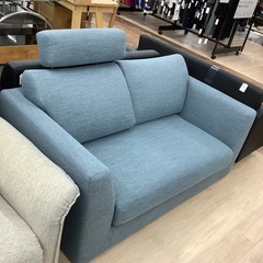 ヘッドレスト付き】2人掛けファブリックソファーのご紹介です