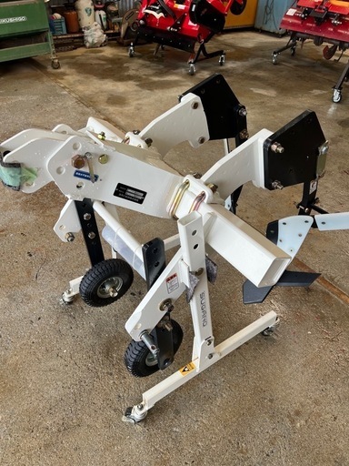 農業用機械　スガノ　MRSC2  スクープ　プラウサトウキビ専用　新品