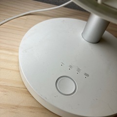 USB充電　コンパクト扇風機の画像