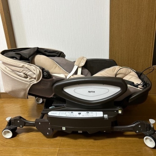 電動バウンザー　ハイローチェア　アップリカ