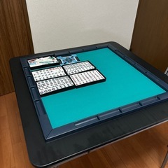 麻雀セットテーブル椅子4脚付きの画像