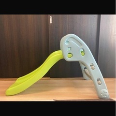 滑り台の画像