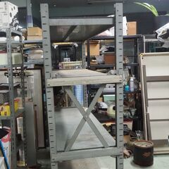 重量鉄骨棚、１８４x６１x１８８、引取りの早い方優先、重量棚４段