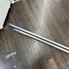 ベランダ突ぱり物干し、物干し竿２つ付きの画像