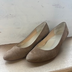 ベージュパンプス23.5cm