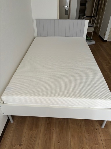 IKEA Bruksvara セミダブルベット　フレームとマットレスも未使用です!