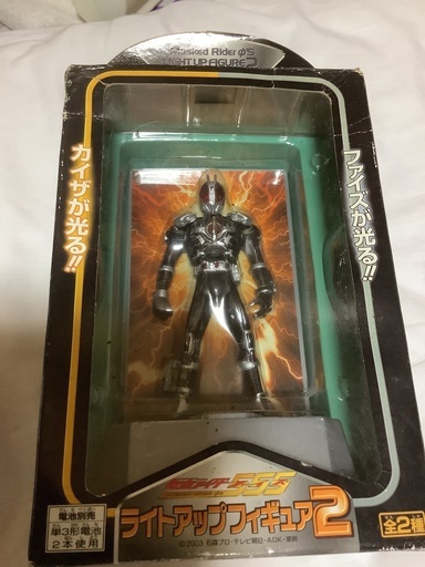 新品、仮面ライダー555、ライトアップフィギュア2です。
