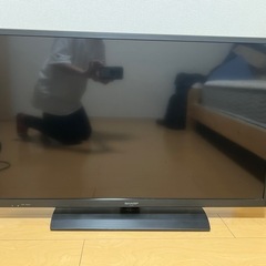 SHARP AQUOS 40型