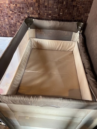 値下げしました。Apricaココネルエアーベビーベッド