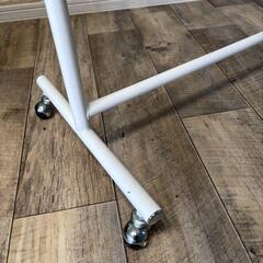 店舗用アパレル キャスター付きパイプハンガーラック① の画像