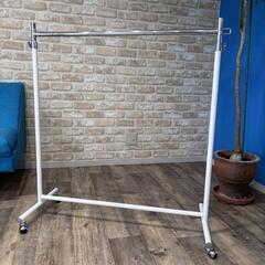 店舗用アパレル キャスター付きパイプハンガーラック① の画像