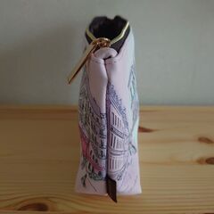  新品未使用 ポーチ 化粧ポーチの画像