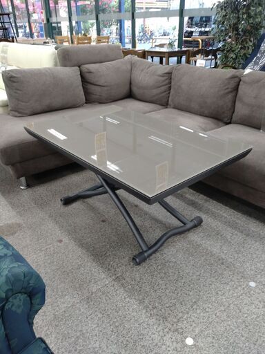 ジモティー見た！で5%OFF【ダイニングテーブル】 昇降テーブル 伸長式テーブル キャスター付き ガラス天板 :グレー