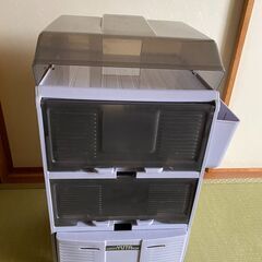 ゲーム機用収納ケース　差し上げます。