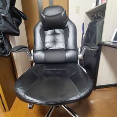 オフィスチェアお譲りいたします。