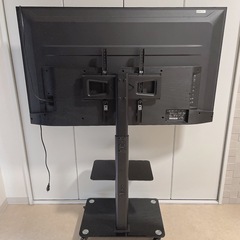 【SOLD OUT】テレビスタンド付き　50インチテレビ　ハイセンス 50V型 4K対応液晶テレビ ブラック　の画像