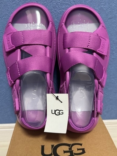 タグ付き　新品　UGG サンダル