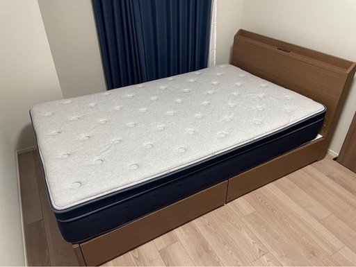 【取引予定】ニトリ　ベッドフレーム＋マットレス（セミダブル）