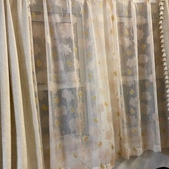 家具 　カーテン　レースカーテンセット売り！　バラ可の画像