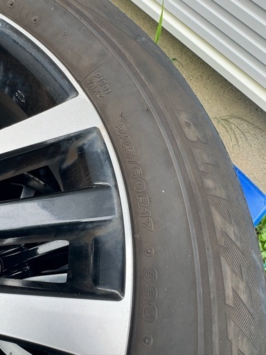 225/60R17