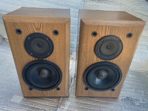 アメリカ製スピーカー三千円！（KLH model 206）