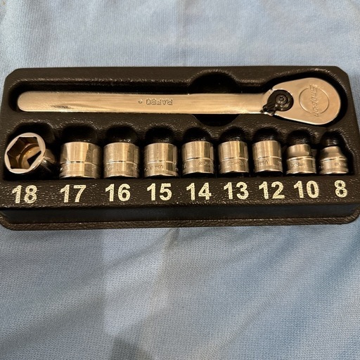 スナップオン（snap on）ロープロファイルソケット、ラチェット。