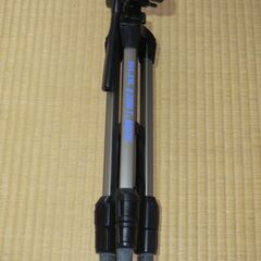 新品未使用箱入り　SLIK U-2000T カメラ、ﾋﾞﾃﾞｵ用三脚　高さ約920mm  3段伸縮式の画像