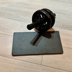 【元値2,100円】腹筋ローラー