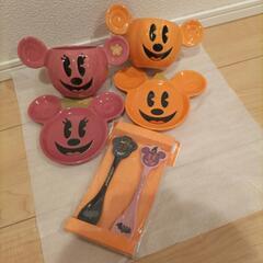 【未使用】ディズニーハロウィン　ミッキーミニーティースプーン＆スーベニア食器の画像