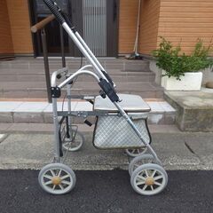 シルバーカー　 ボックスタイプ  ブレーキ付き 　買い物カート 