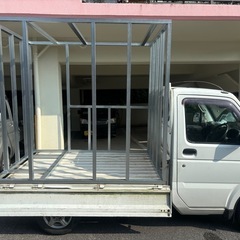 キッチンカー骨組みの画像