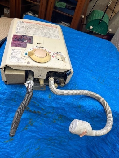 瞬間ガス湯沸かし器