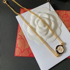 CHANEL　シャネル　ロゴネックレス