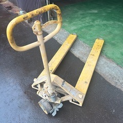 手動ハンドリフト2トンクラス中古
