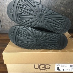 UGGレザータッチブーツの画像