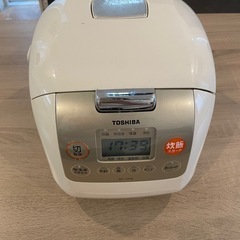 TOSHIBA　炊飯器