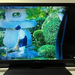 SHARP 32型テレビ　AQUOS